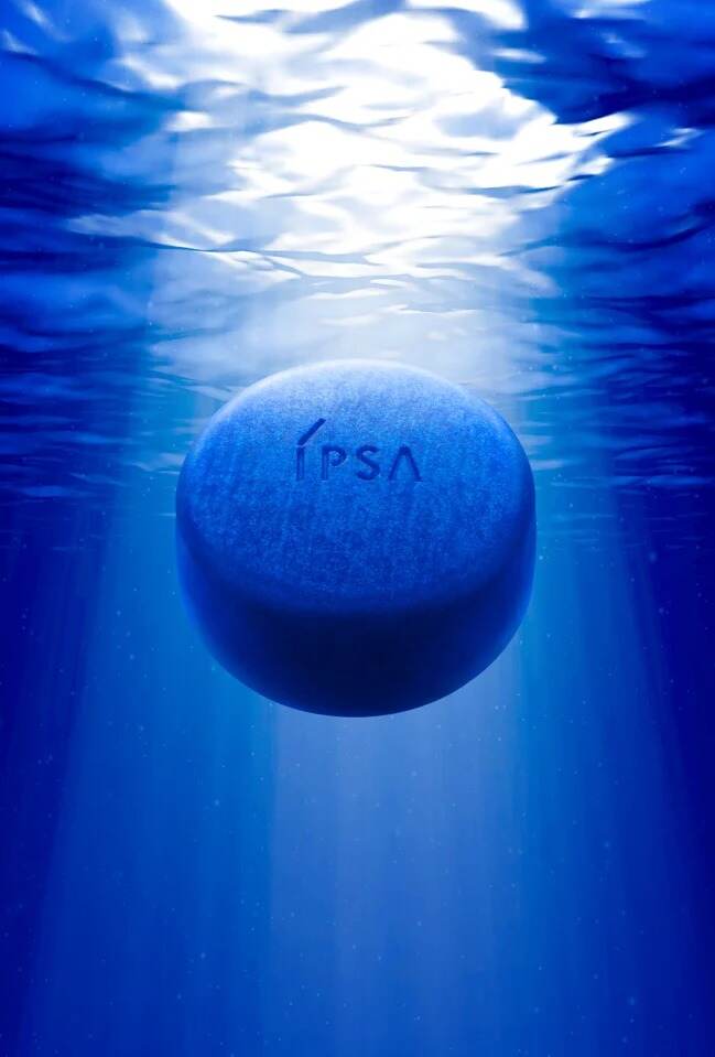 IPSA представит летом 2025 года новое очищающее средство «Синее мыло» — с морскими компонентами и акцентом на уход за порами